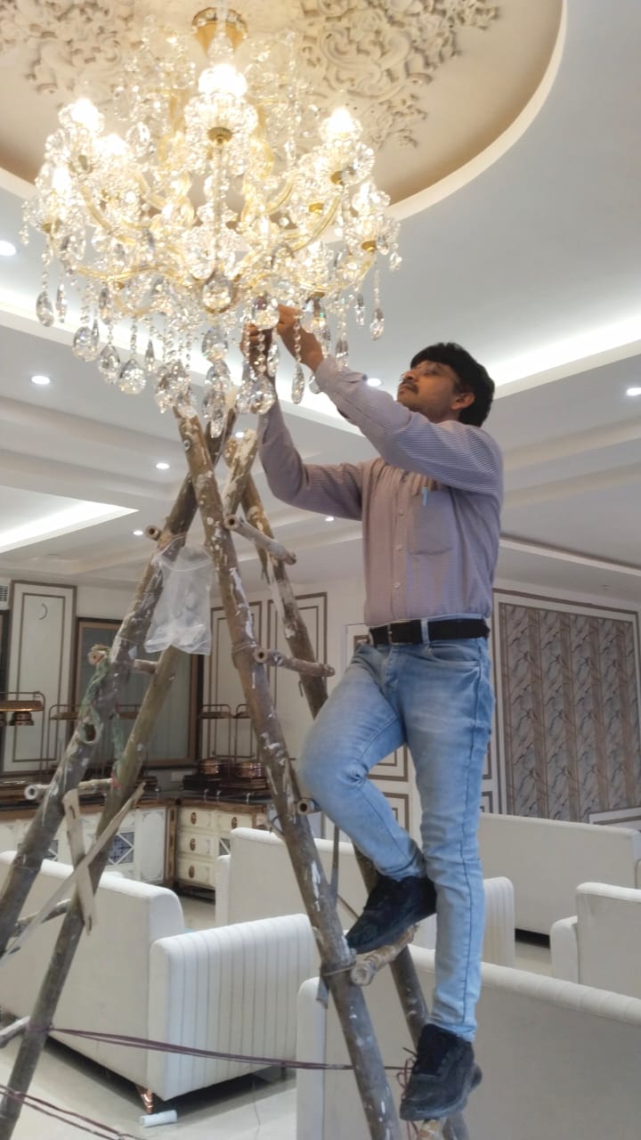 Chandelier Cleaning Service In Gurgaon