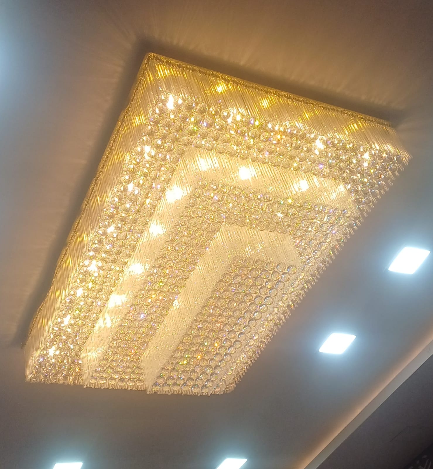 Professional chandelier cleaning in Lucknow